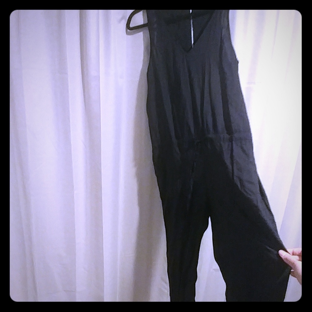 Black Sleeveless jumpsuit
